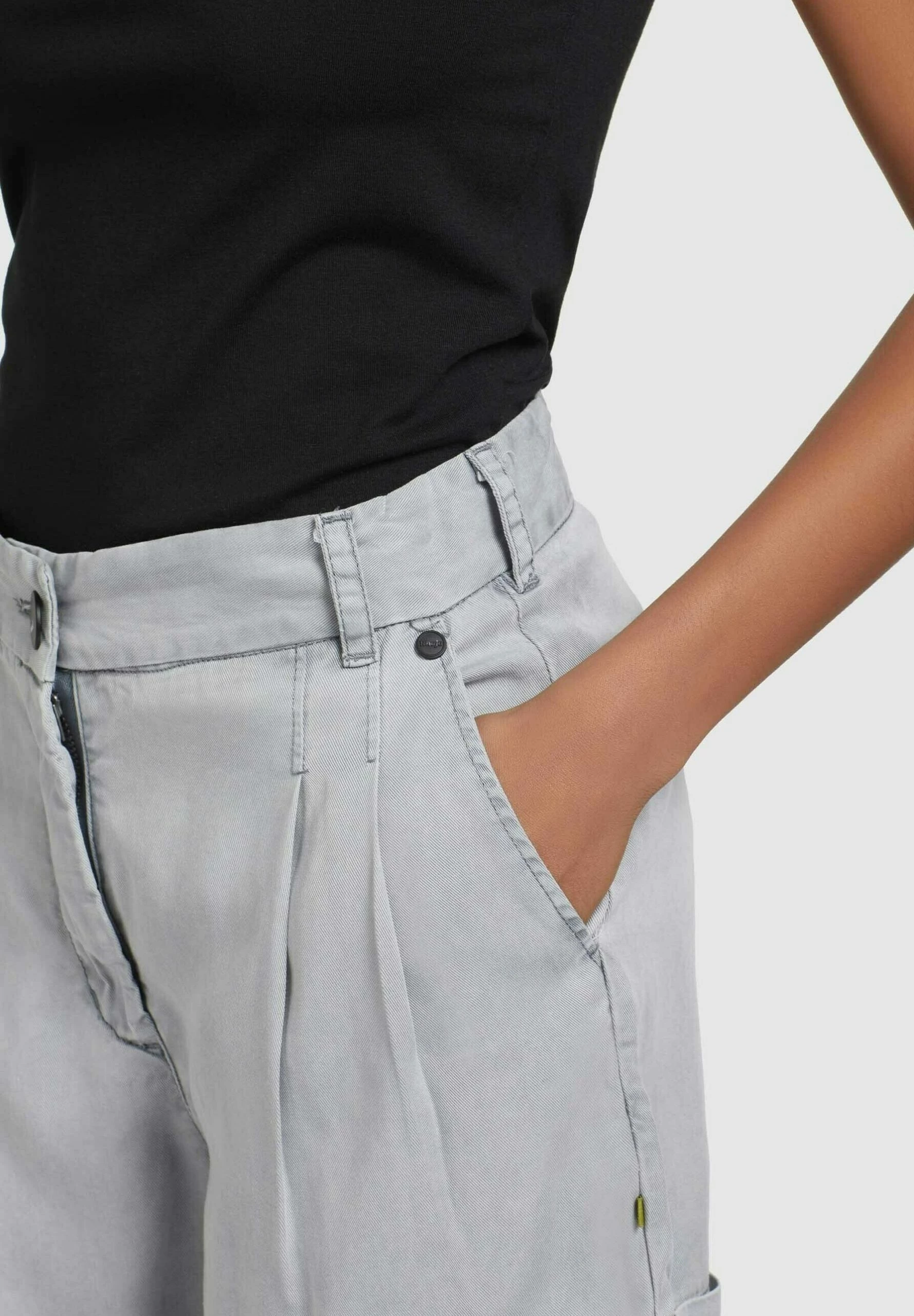 Khujo Elida - Shorts - Grey 6 Khujo Elida - Shorts - Grey - Imagen 4