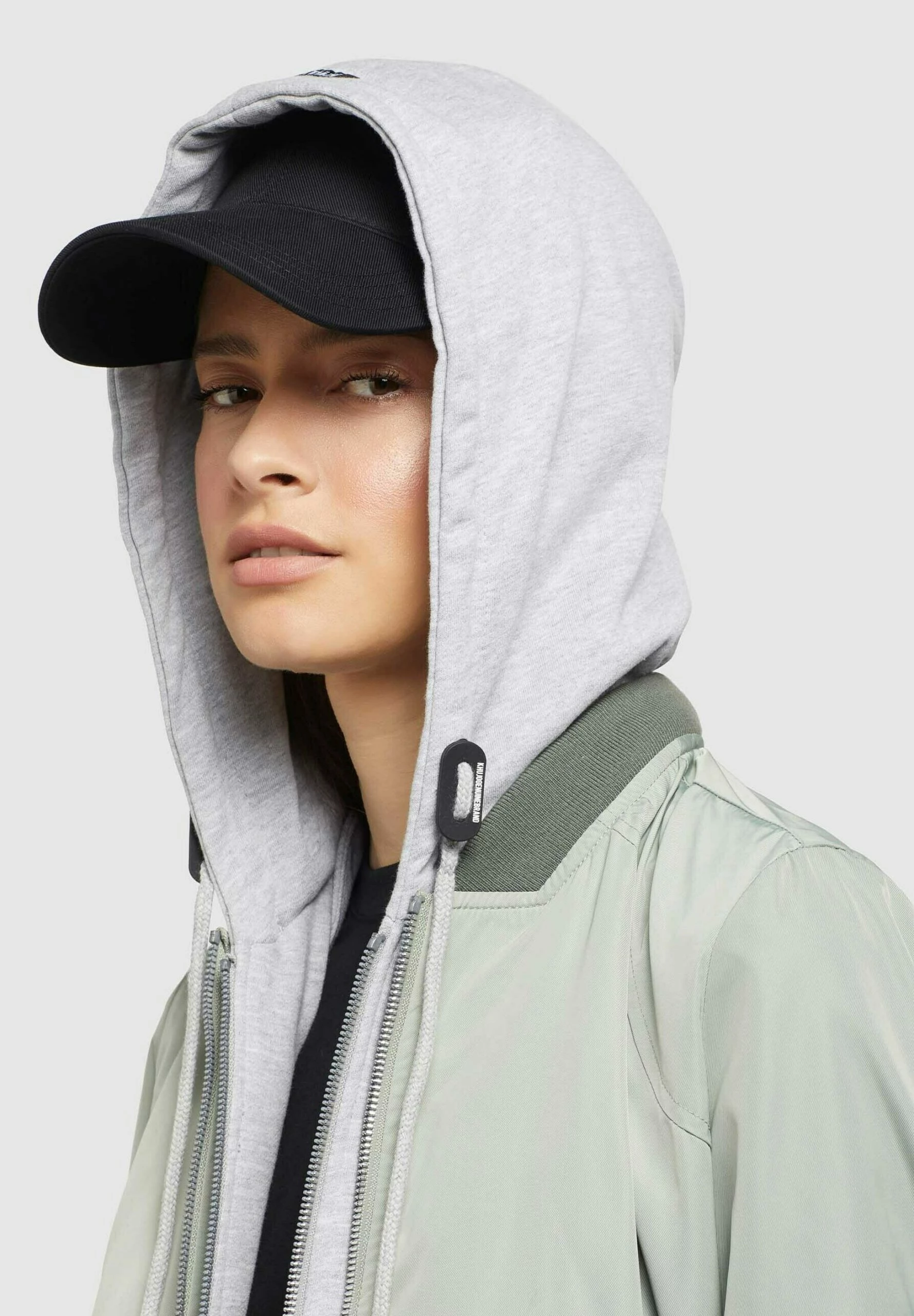 Khujo Persee - Chaqueta Fina - Blassgrün 8 Khujo Persee - Chaqueta Fina - Blassgrün - Imagen 6